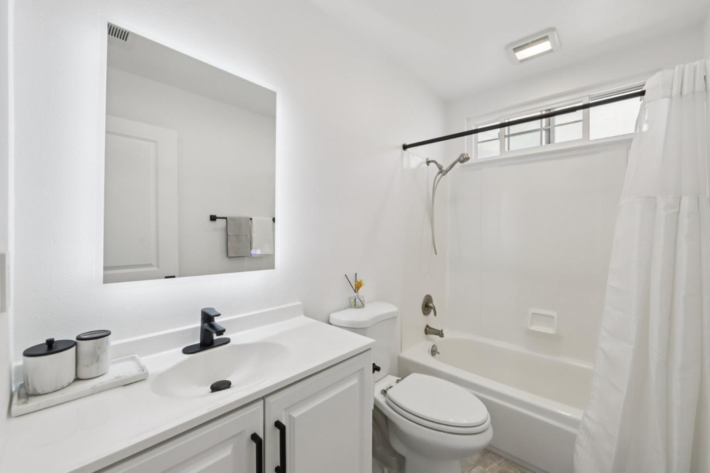 Detail Gallery Image 24 of 42 For 3440 Rubion Dr, San Jose,  CA 95148 - 4 Beds | 2 Baths