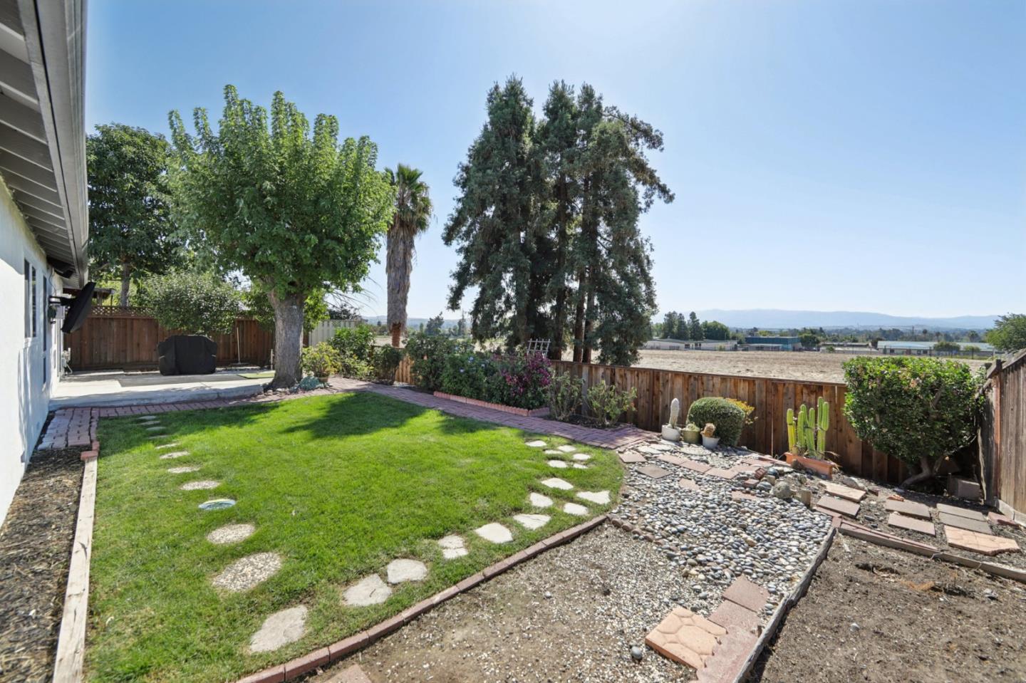 Detail Gallery Image 26 of 42 For 3440 Rubion Dr, San Jose,  CA 95148 - 4 Beds | 2 Baths