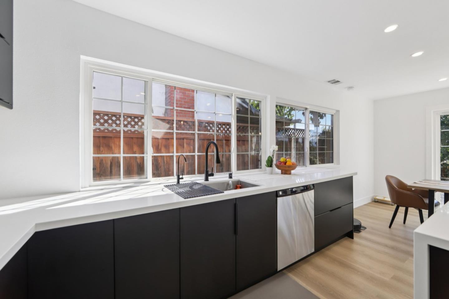 Detail Gallery Image 4 of 42 For 3440 Rubion Dr, San Jose,  CA 95148 - 4 Beds | 2 Baths