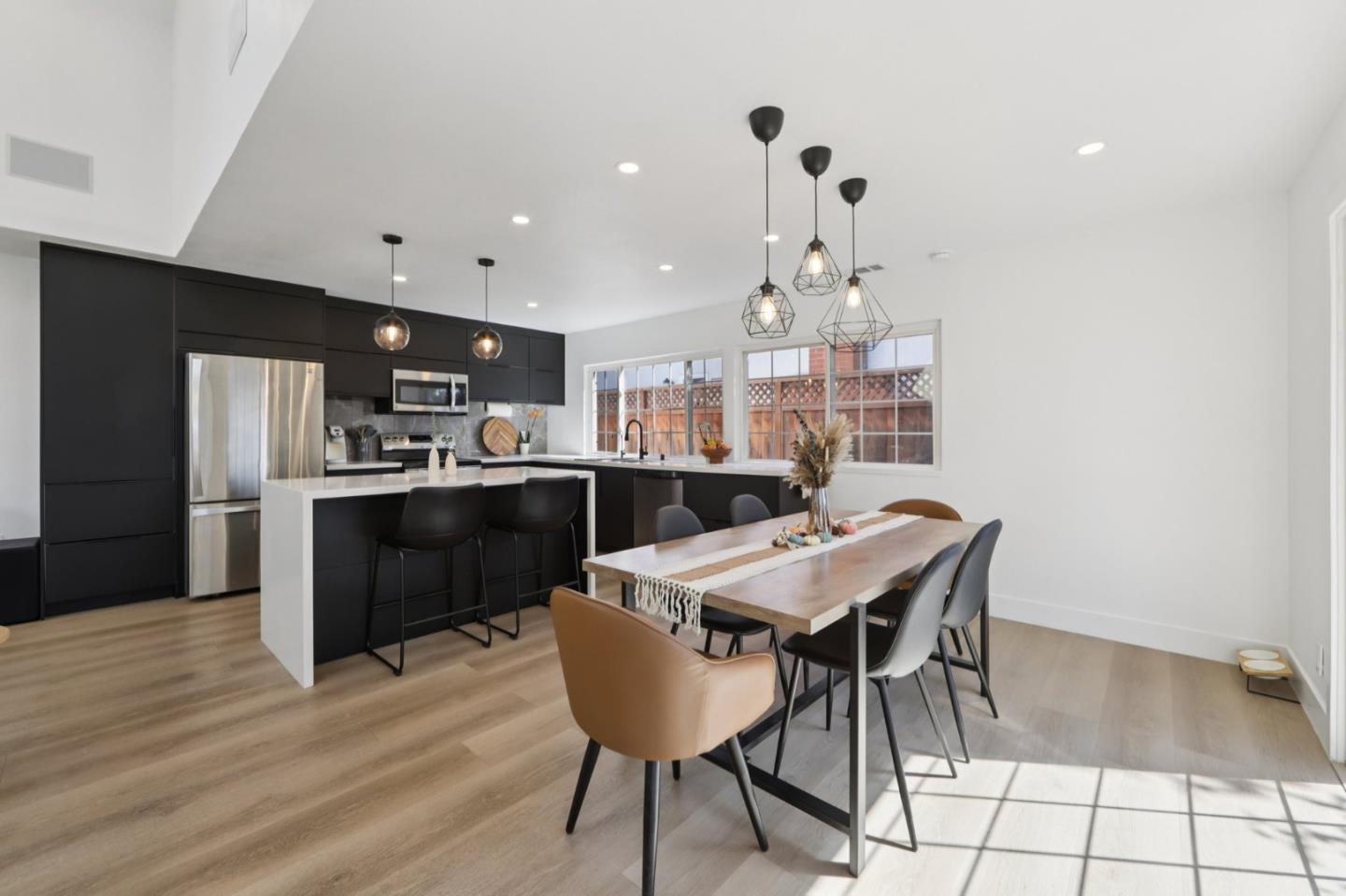 Detail Gallery Image 9 of 42 For 3440 Rubion Dr, San Jose,  CA 95148 - 4 Beds | 2 Baths