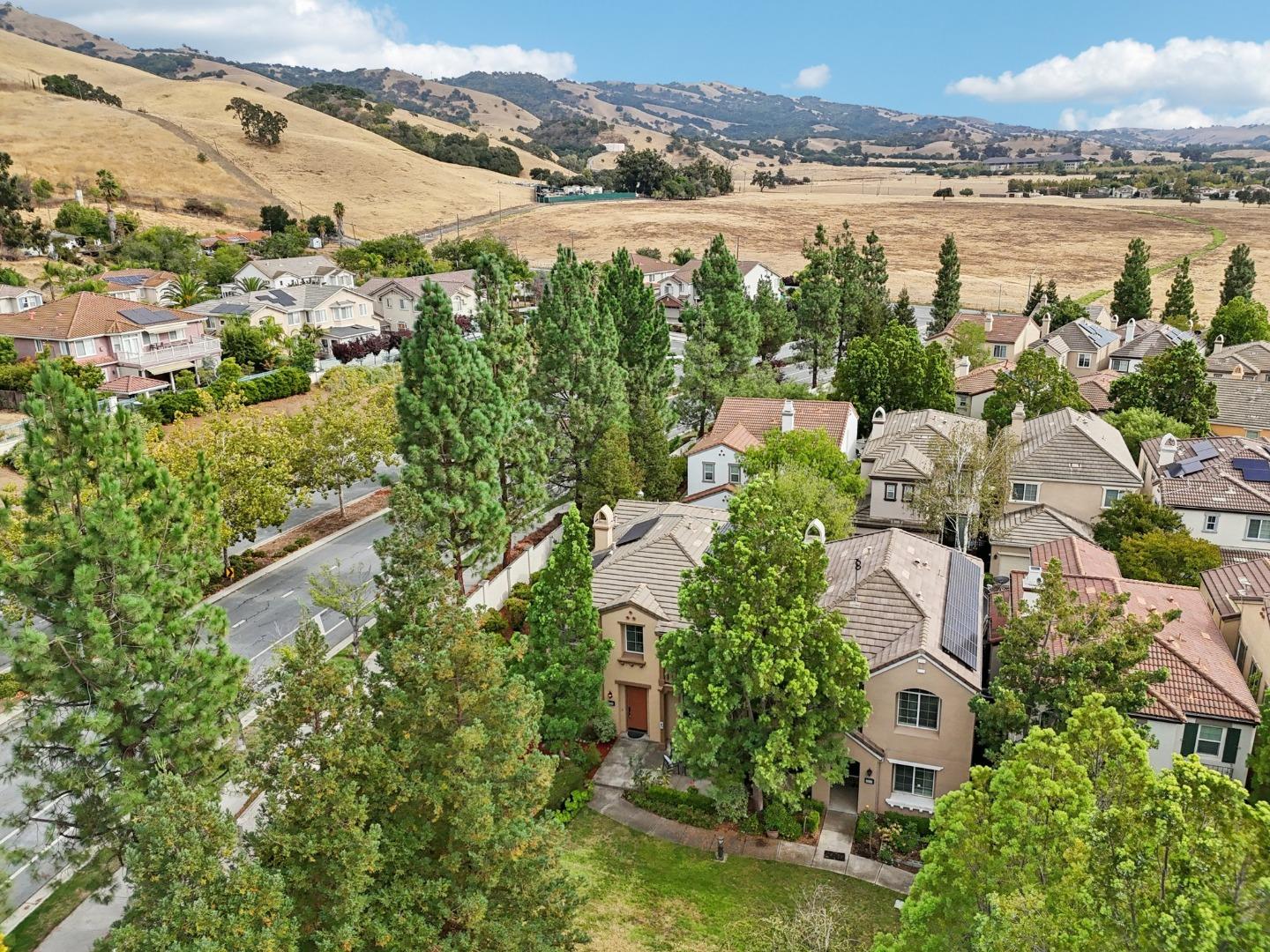 Detail Gallery Image 64 of 70 For 3858 Evangelho Cir, San Jose,  CA 95148 - 4 Beds | 2/1 Baths
