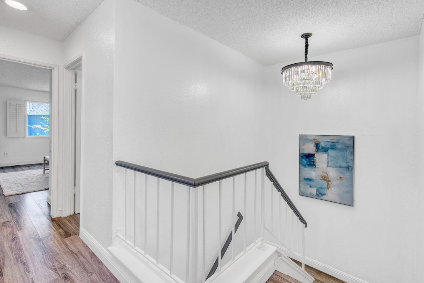 Detail Gallery Image 13 of 29 For 340 N Wildwood, Hercules,  CA 94547 - 3 Beds | 2/1 Baths