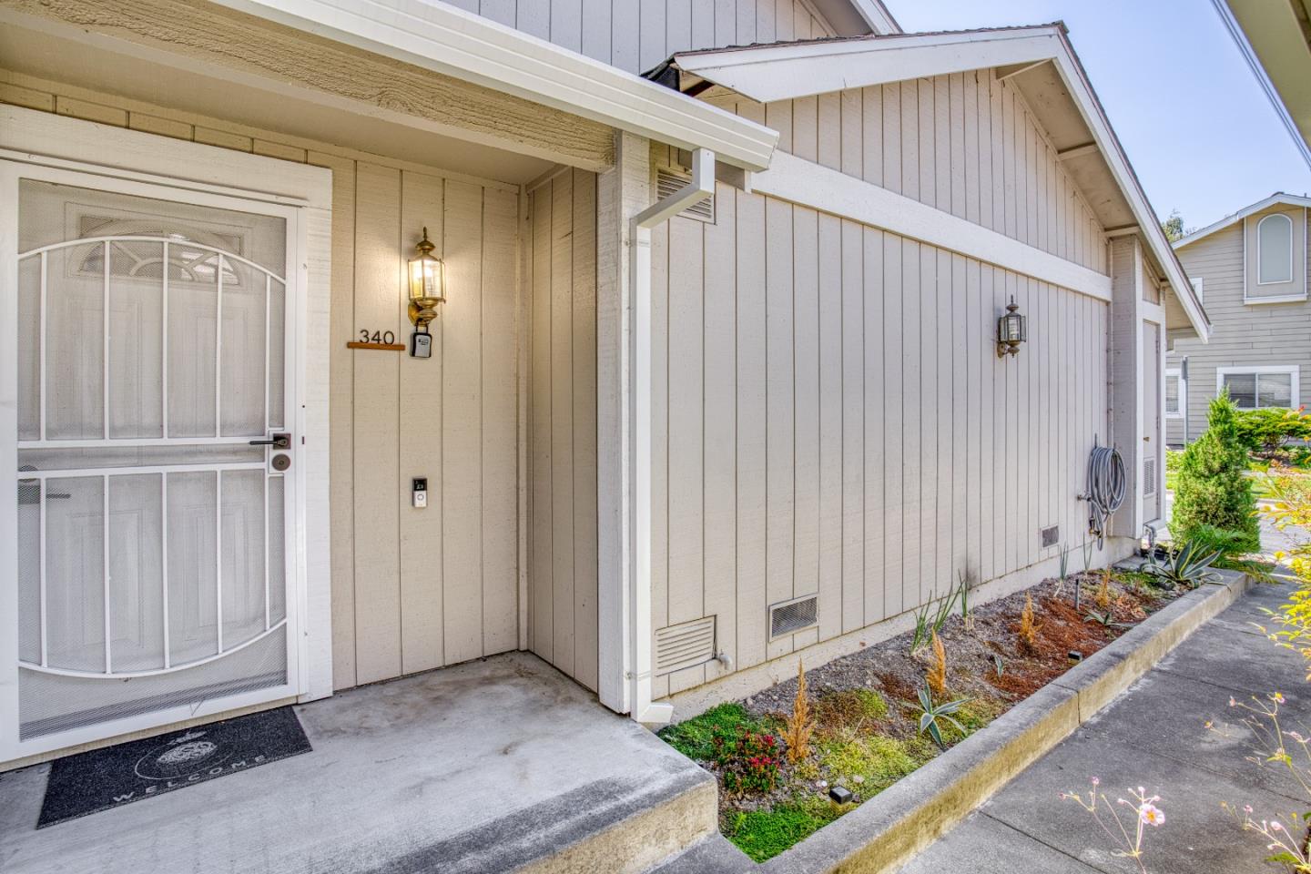 Detail Gallery Image 23 of 29 For 340 N Wildwood, Hercules,  CA 94547 - 3 Beds | 2/1 Baths