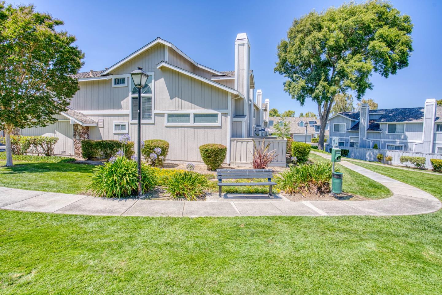 Detail Gallery Image 26 of 29 For 340 N Wildwood, Hercules,  CA 94547 - 3 Beds | 2/1 Baths