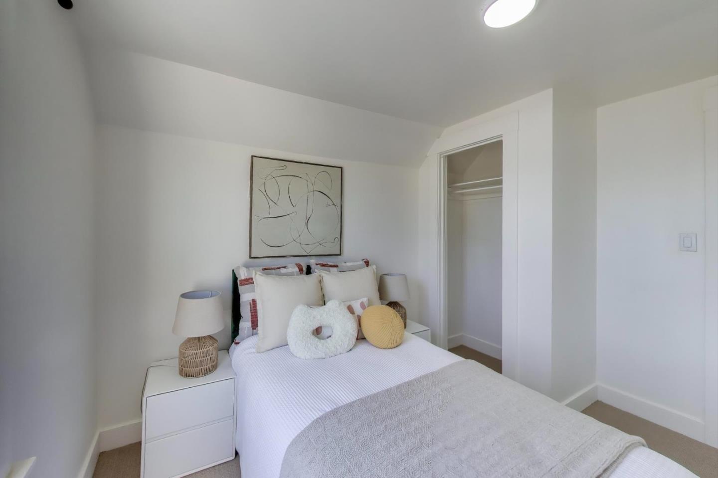 Detail Gallery Image 10 of 30 For 77 Reddy St, San Francisco,  CA 94124 - 3 Beds | 1 Baths