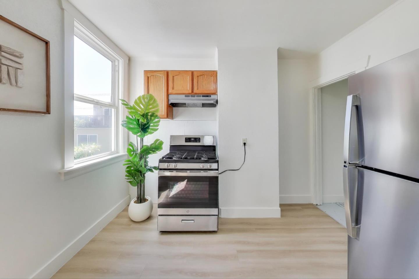 Detail Gallery Image 20 of 30 For 77 Reddy St, San Francisco,  CA 94124 - 3 Beds | 1 Baths