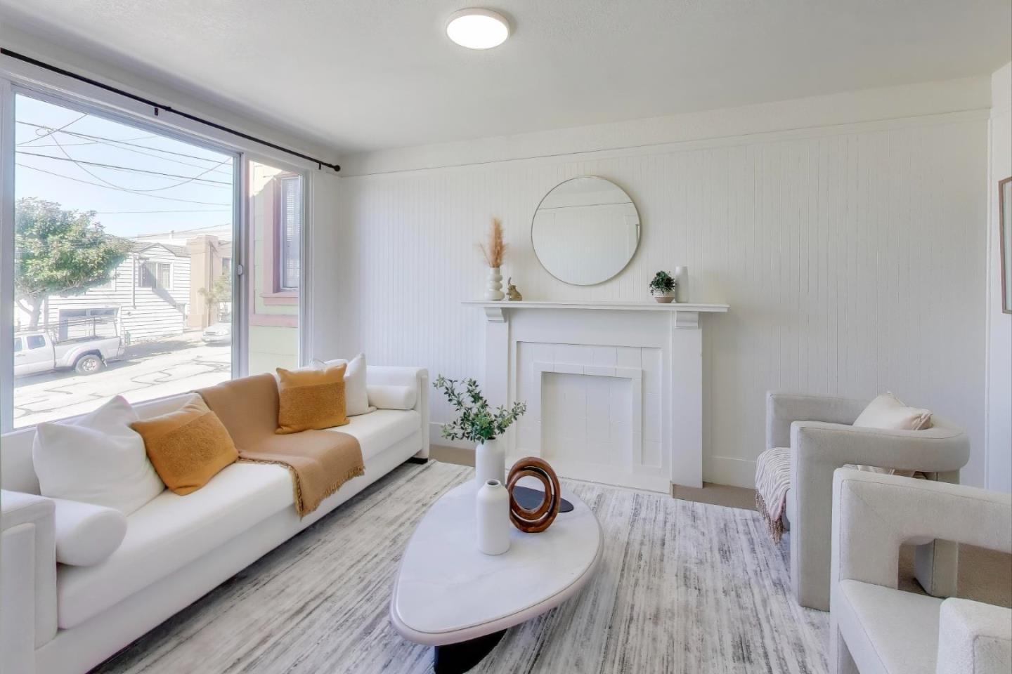 Detail Gallery Image 4 of 30 For 77 Reddy St, San Francisco,  CA 94124 - 3 Beds | 1 Baths