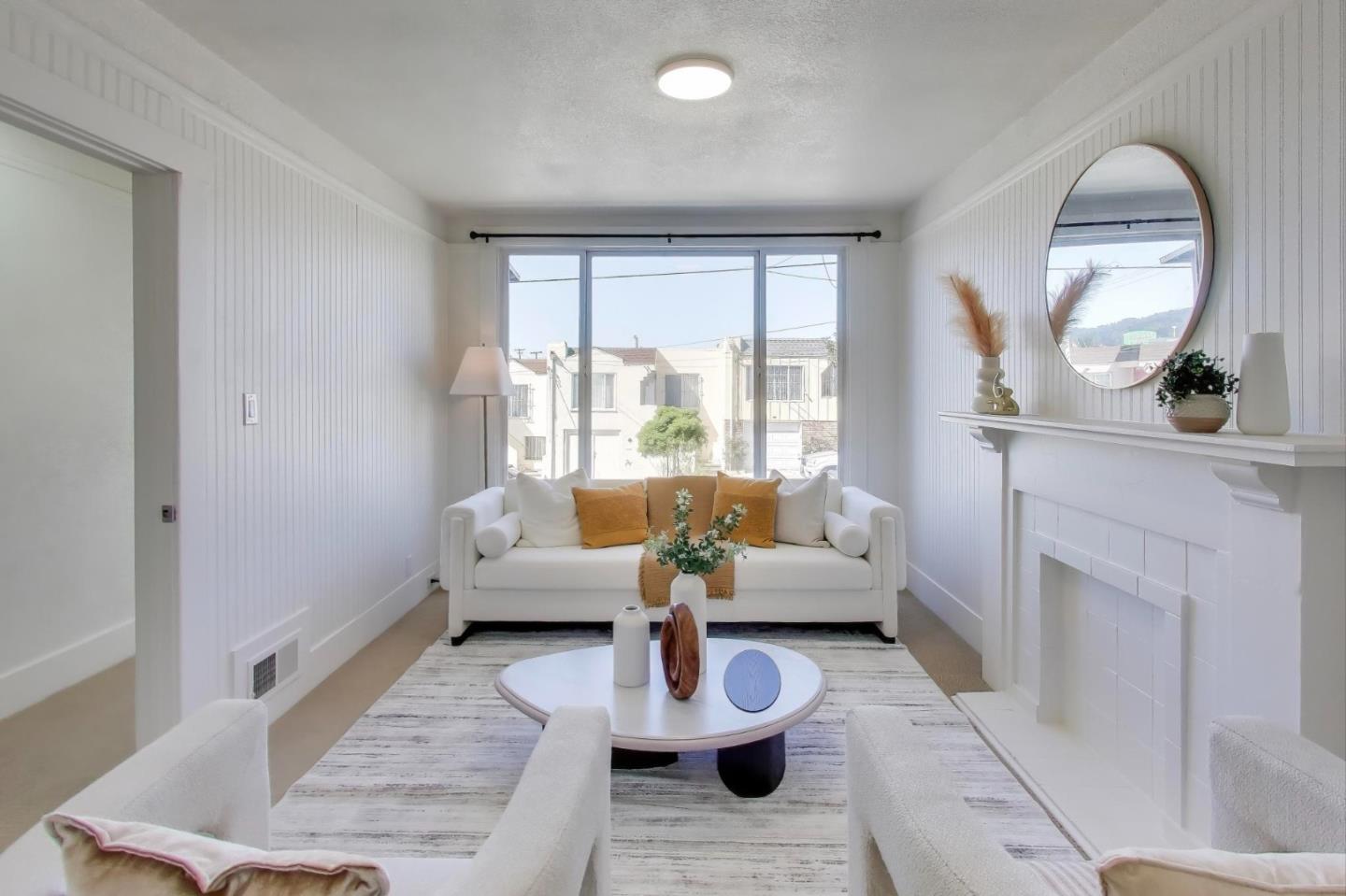 Detail Gallery Image 5 of 30 For 77 Reddy St, San Francisco,  CA 94124 - 3 Beds | 1 Baths