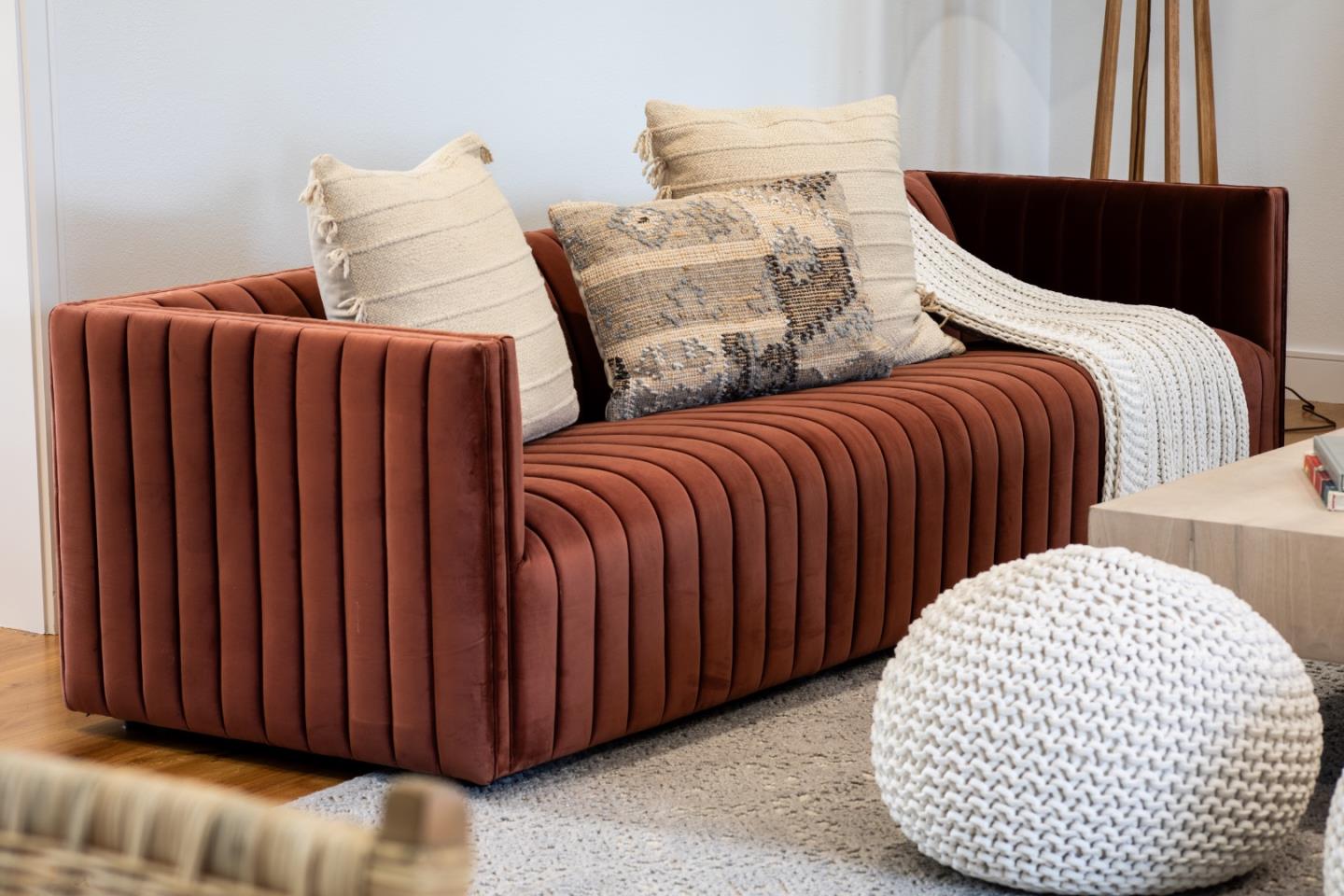 Detail Gallery Image 12 of 47 For 1887 Walnut Dr, Mountain View,  CA 94040 - 4 Beds | 3 Baths