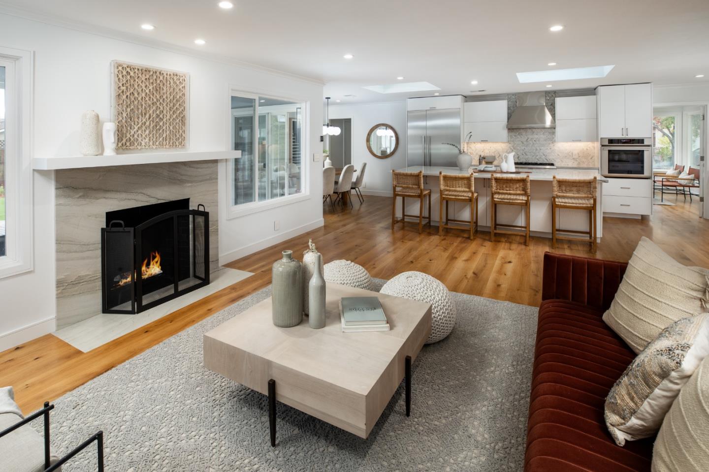 Detail Gallery Image 13 of 47 For 1887 Walnut Dr, Mountain View,  CA 94040 - 4 Beds | 3 Baths