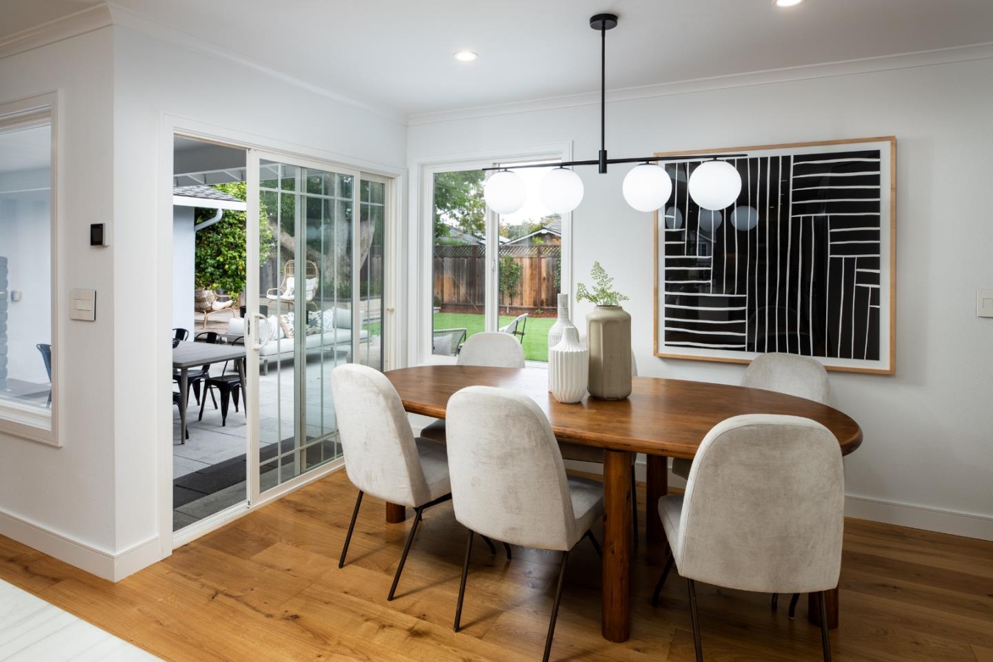 Detail Gallery Image 20 of 47 For 1887 Walnut Dr, Mountain View,  CA 94040 - 4 Beds | 3 Baths