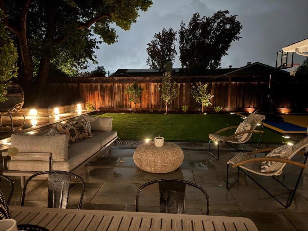 Detail Gallery Image 45 of 47 For 1887 Walnut Dr, Mountain View,  CA 94040 - 4 Beds | 3 Baths