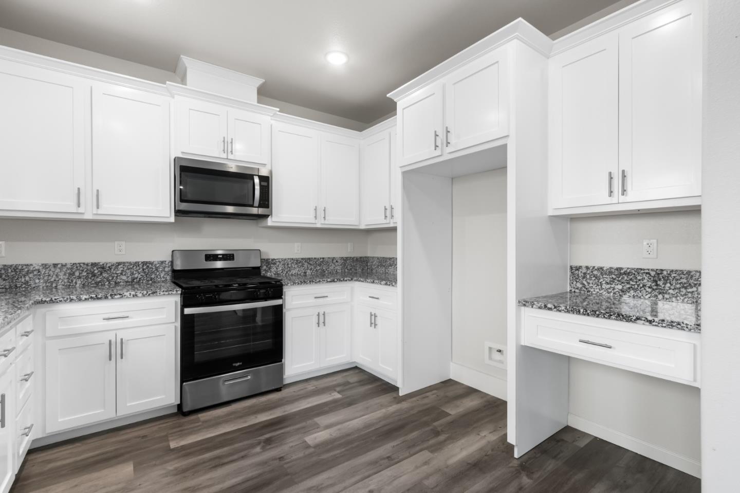 Detail Gallery Image 5 of 31 For 603 Cadiz Ave, Merced,  CA 95341 - 4 Beds | 2/1 Baths