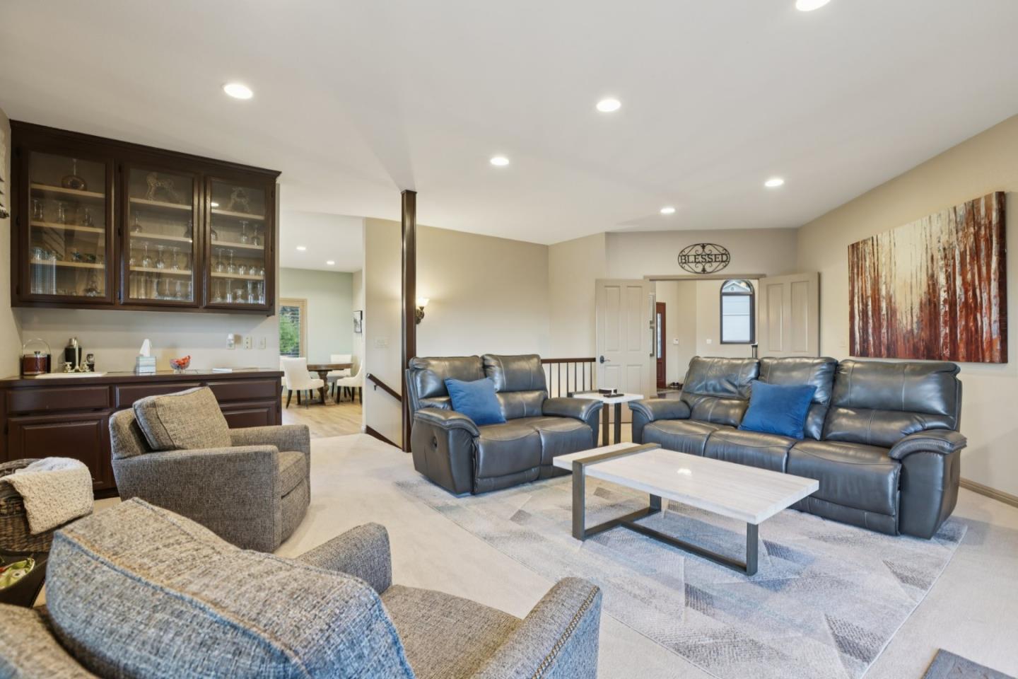 Detail Gallery Image 12 of 44 For 1055 W Dunne Ave, Morgan Hill,  CA 95037 - 4 Beds | 3 Baths