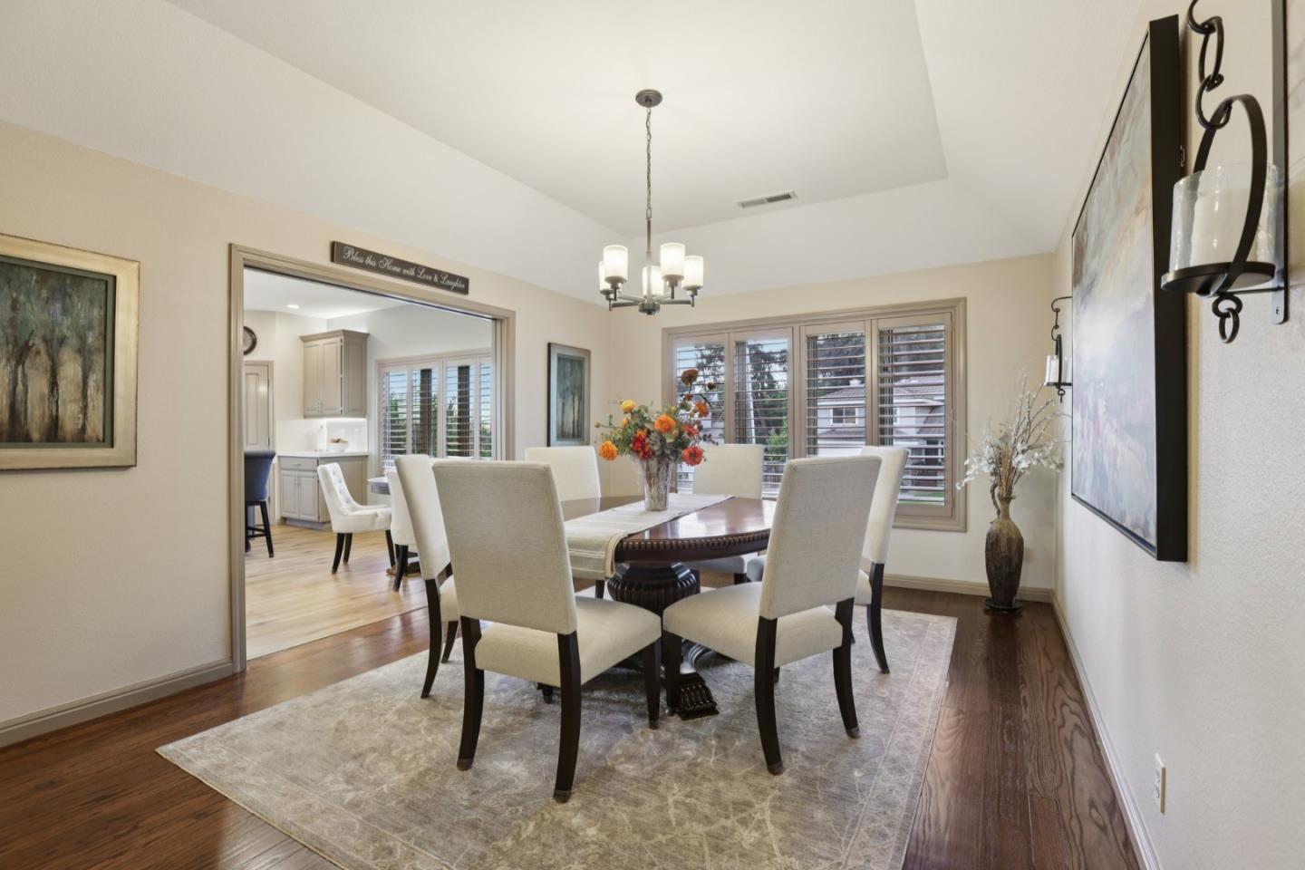 Detail Gallery Image 14 of 44 For 1055 W Dunne Ave, Morgan Hill,  CA 95037 - 4 Beds | 3 Baths