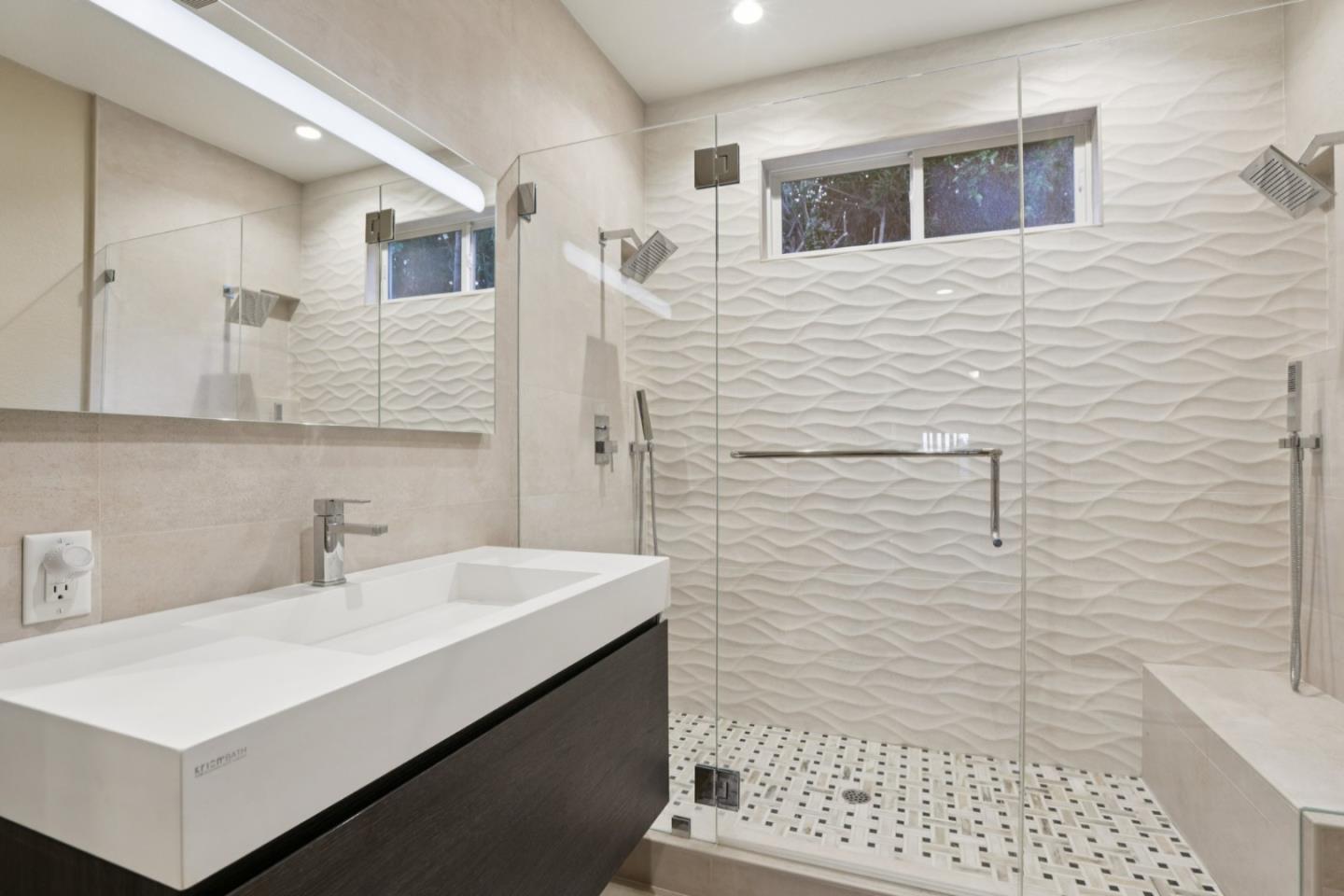 Detail Gallery Image 21 of 44 For 1055 W Dunne Ave, Morgan Hill,  CA 95037 - 4 Beds | 3 Baths