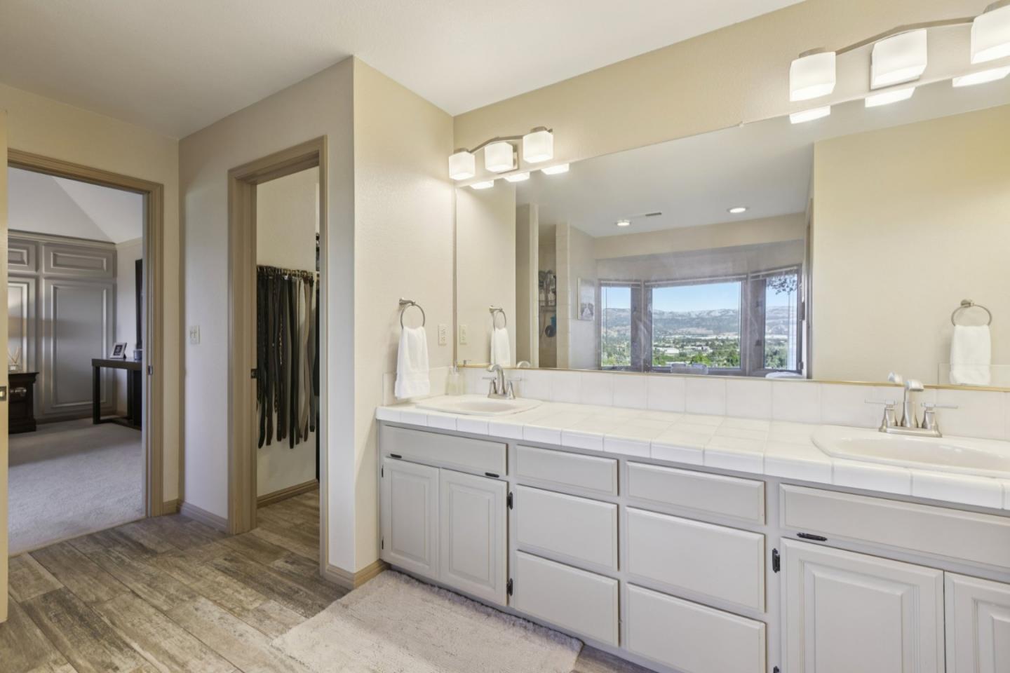 Detail Gallery Image 27 of 44 For 1055 W Dunne Ave, Morgan Hill,  CA 95037 - 4 Beds | 3 Baths