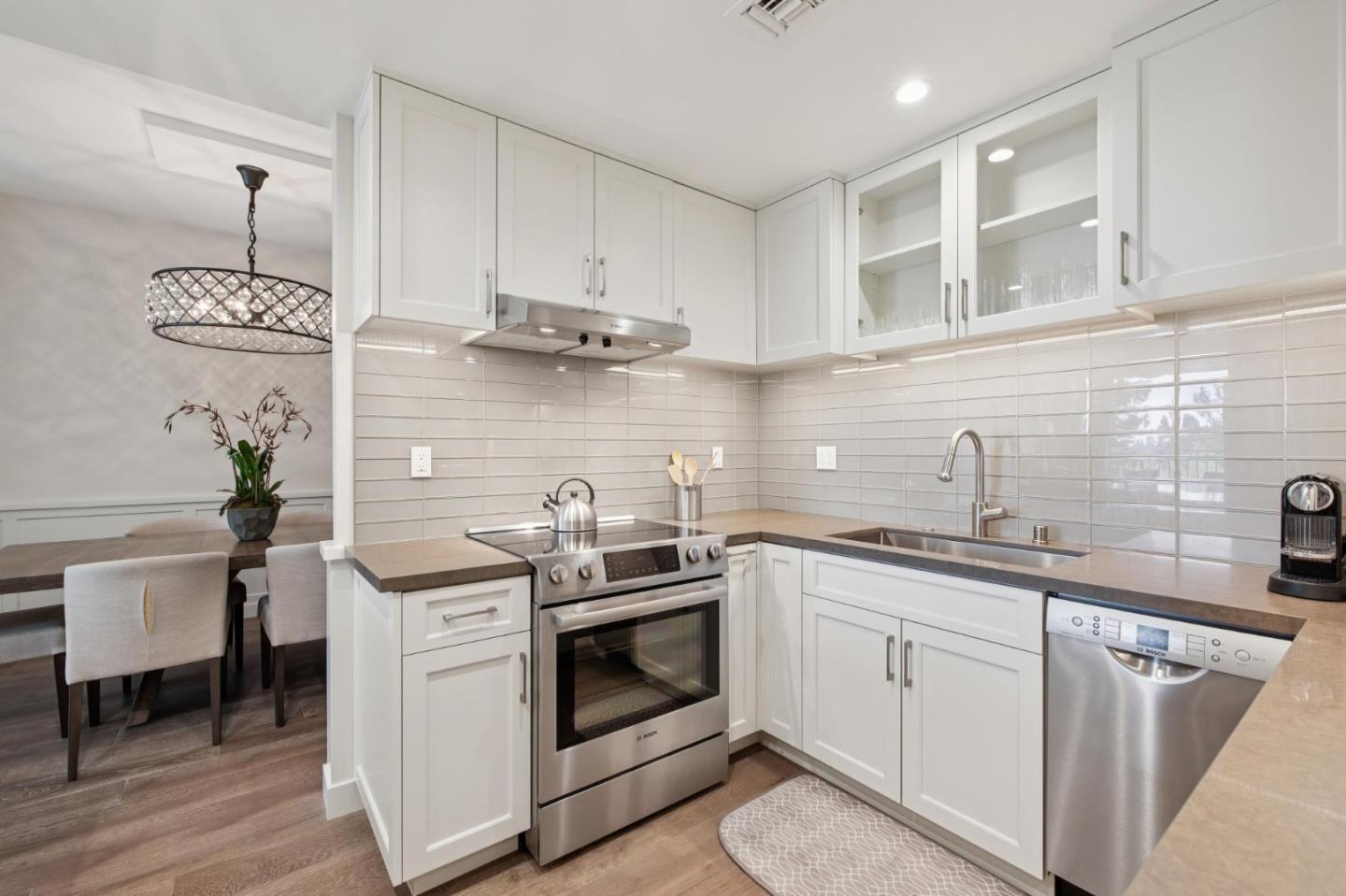 Detail Gallery Image 17 of 53 For 1330 University Dr #66,  Menlo Park,  CA 94025 - 2 Beds | 2 Baths