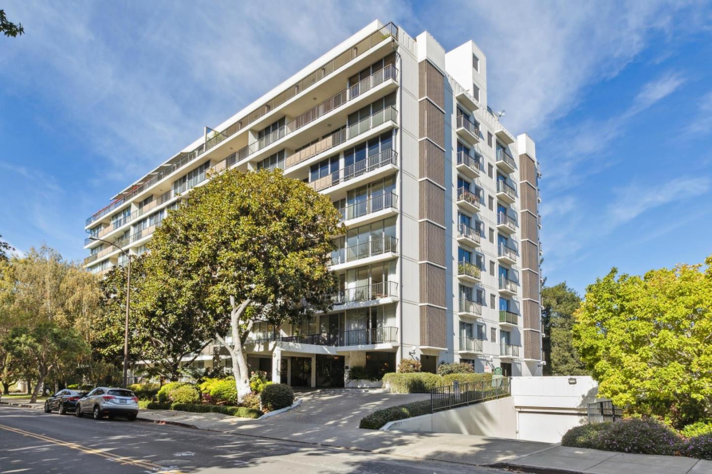 Detail Gallery Image 2 of 53 For 1330 University Dr #66,  Menlo Park,  CA 94025 - 2 Beds | 2 Baths