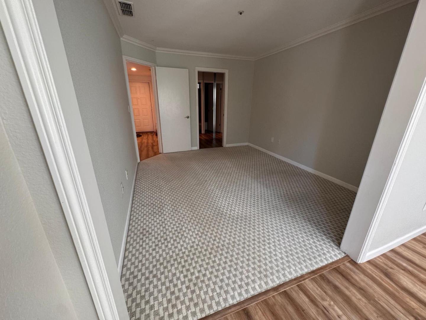 Detail Gallery Image 11 of 32 For 912 S Villa Way, Walnut Creek,  CA 94595 - 1 Beds | 1 Baths