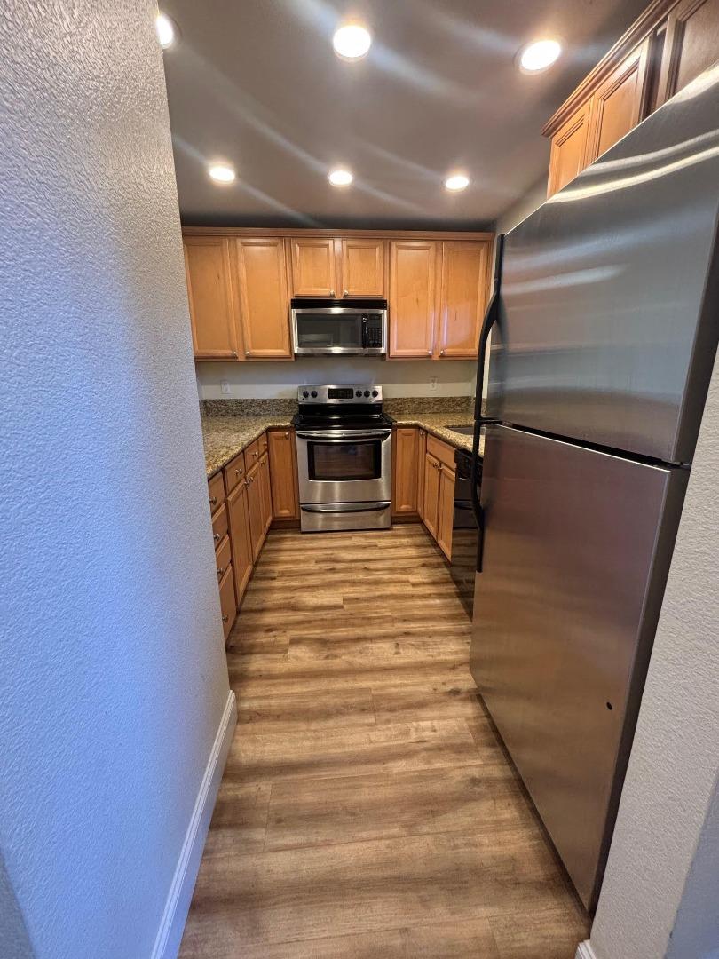 Detail Gallery Image 17 of 32 For 912 S Villa Way, Walnut Creek,  CA 94595 - 1 Beds | 1 Baths