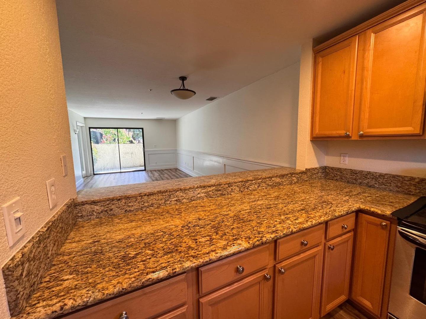 Detail Gallery Image 19 of 32 For 912 S Villa Way, Walnut Creek,  CA 94595 - 1 Beds | 1 Baths