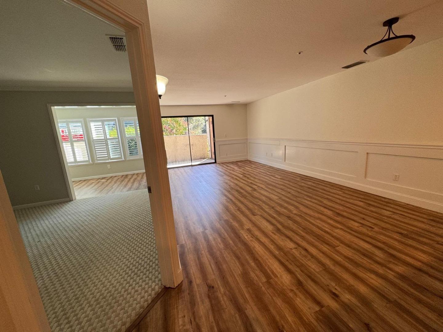 Detail Gallery Image 5 of 32 For 912 S Villa Way, Walnut Creek,  CA 94595 - 1 Beds | 1 Baths