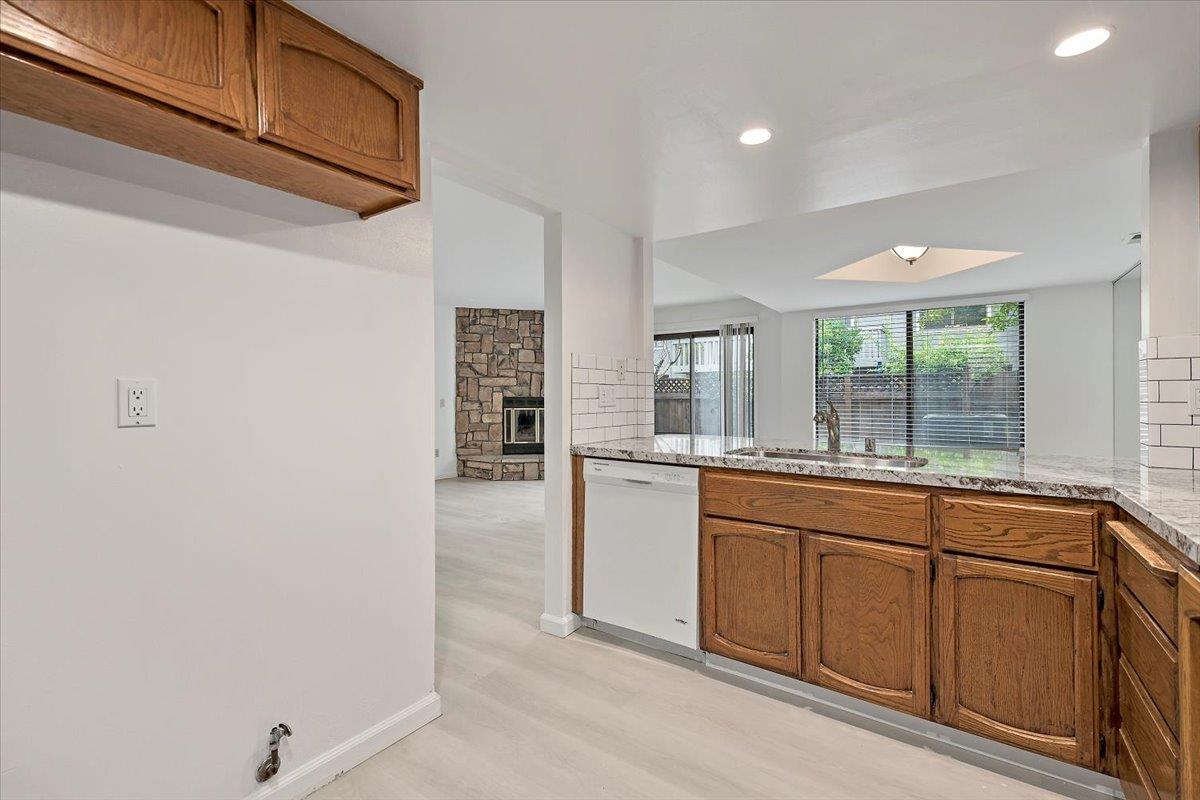 Detail Gallery Image 12 of 29 For 1115 Odyssey Ct, San Jose,  CA 95118 - 3 Beds | 2/1 Baths