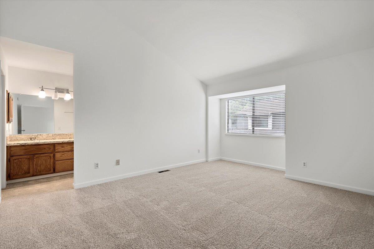 Detail Gallery Image 21 of 29 For 1115 Odyssey Ct, San Jose,  CA 95118 - 3 Beds | 2/1 Baths