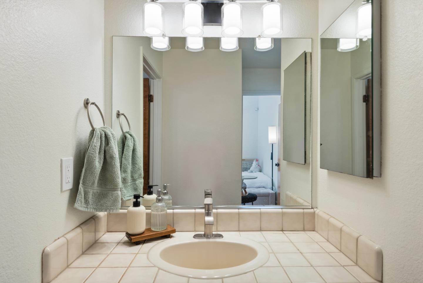 Detail Gallery Image 17 of 31 For 26 Carriage Ln, Scotts Valley,  CA 95066 - 2 Beds | 2 Baths