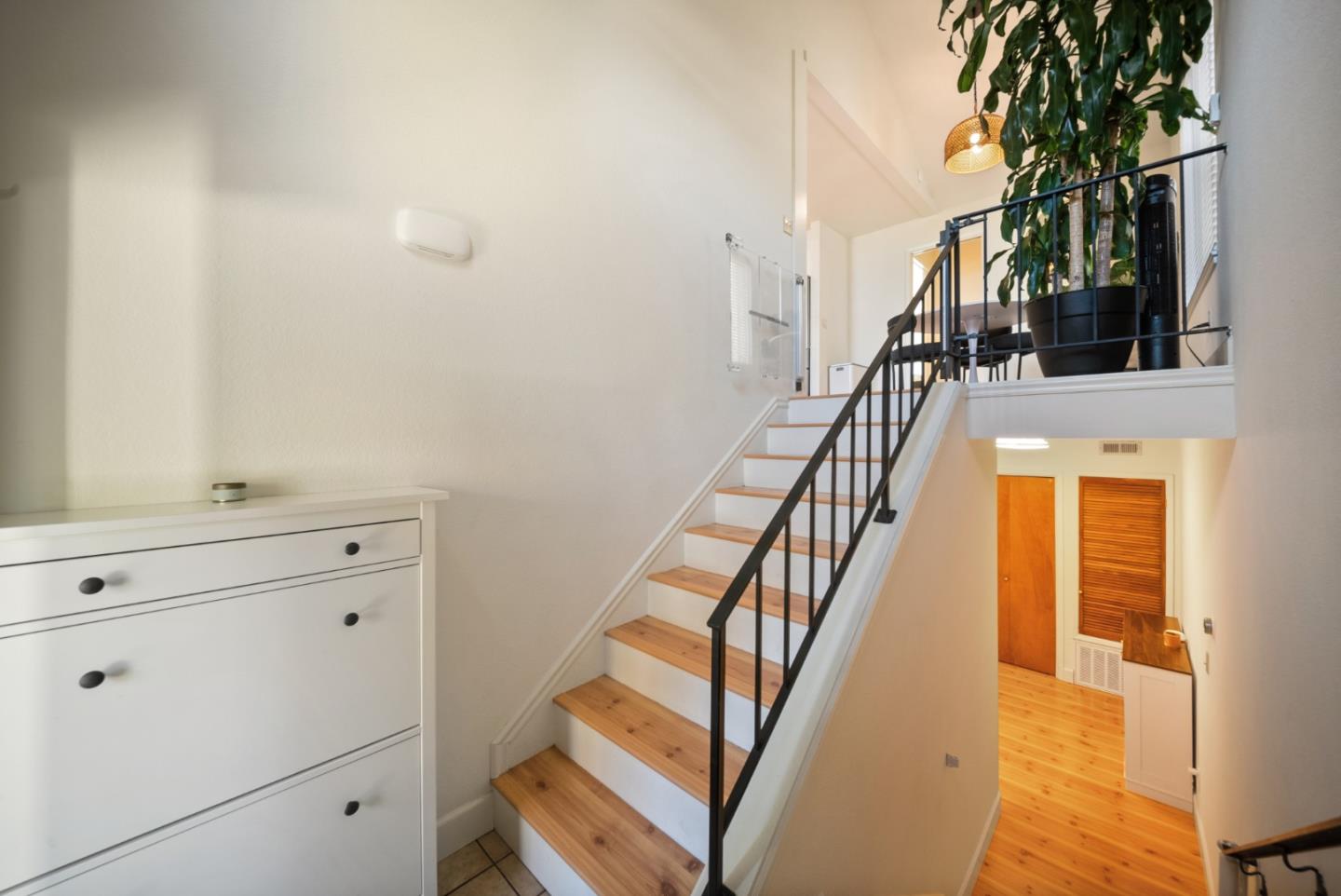 Detail Gallery Image 3 of 31 For 26 Carriage Ln, Scotts Valley,  CA 95066 - 2 Beds | 2 Baths