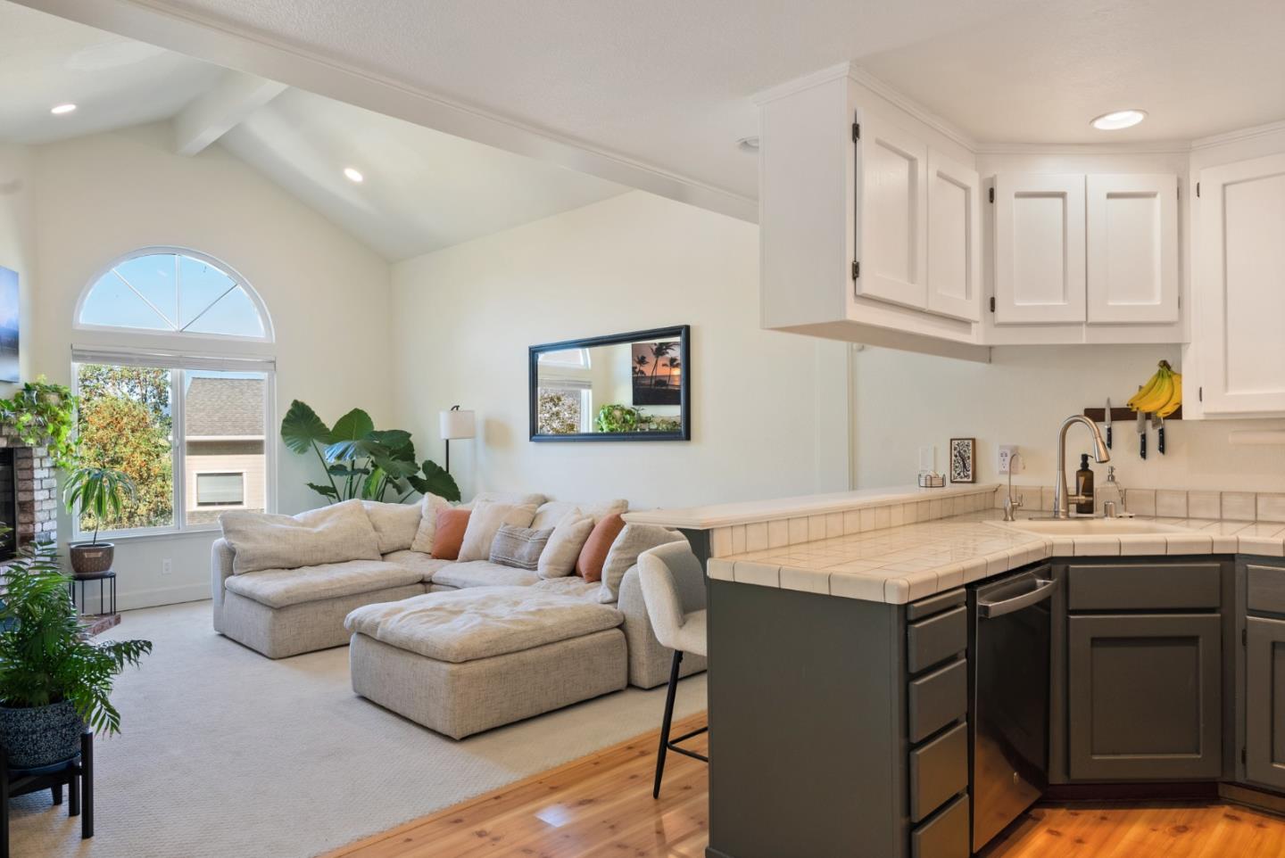 Detail Gallery Image 5 of 31 For 26 Carriage Ln, Scotts Valley,  CA 95066 - 2 Beds | 2 Baths