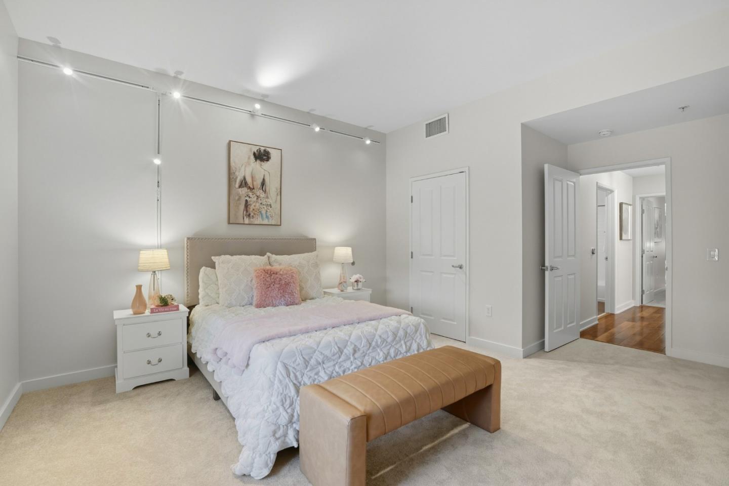 Detail Gallery Image 18 of 37 For 25 S 3rd St #301,  San Jose,  CA 95113 - 3 Beds | 2 Baths