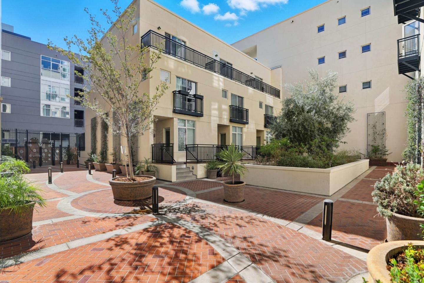 Detail Gallery Image 31 of 37 For 25 S 3rd St #301,  San Jose,  CA 95113 - 3 Beds | 2 Baths