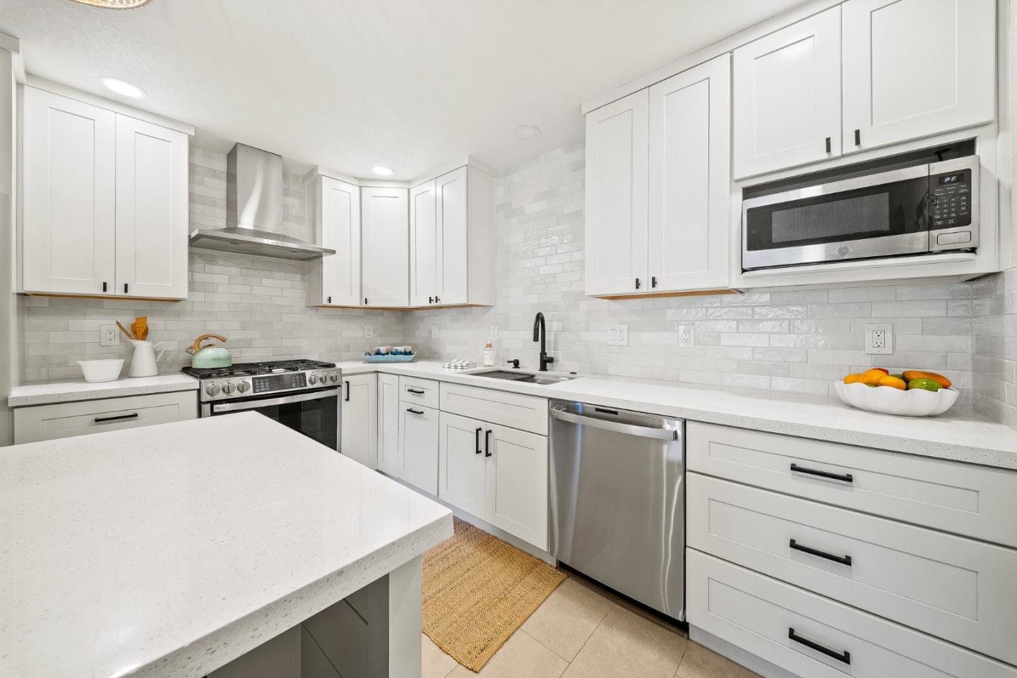 Detail Gallery Image 10 of 24 For 115 Oceanview Dr, La Selva Beach,  CA 95076 - 3 Beds | 2 Baths