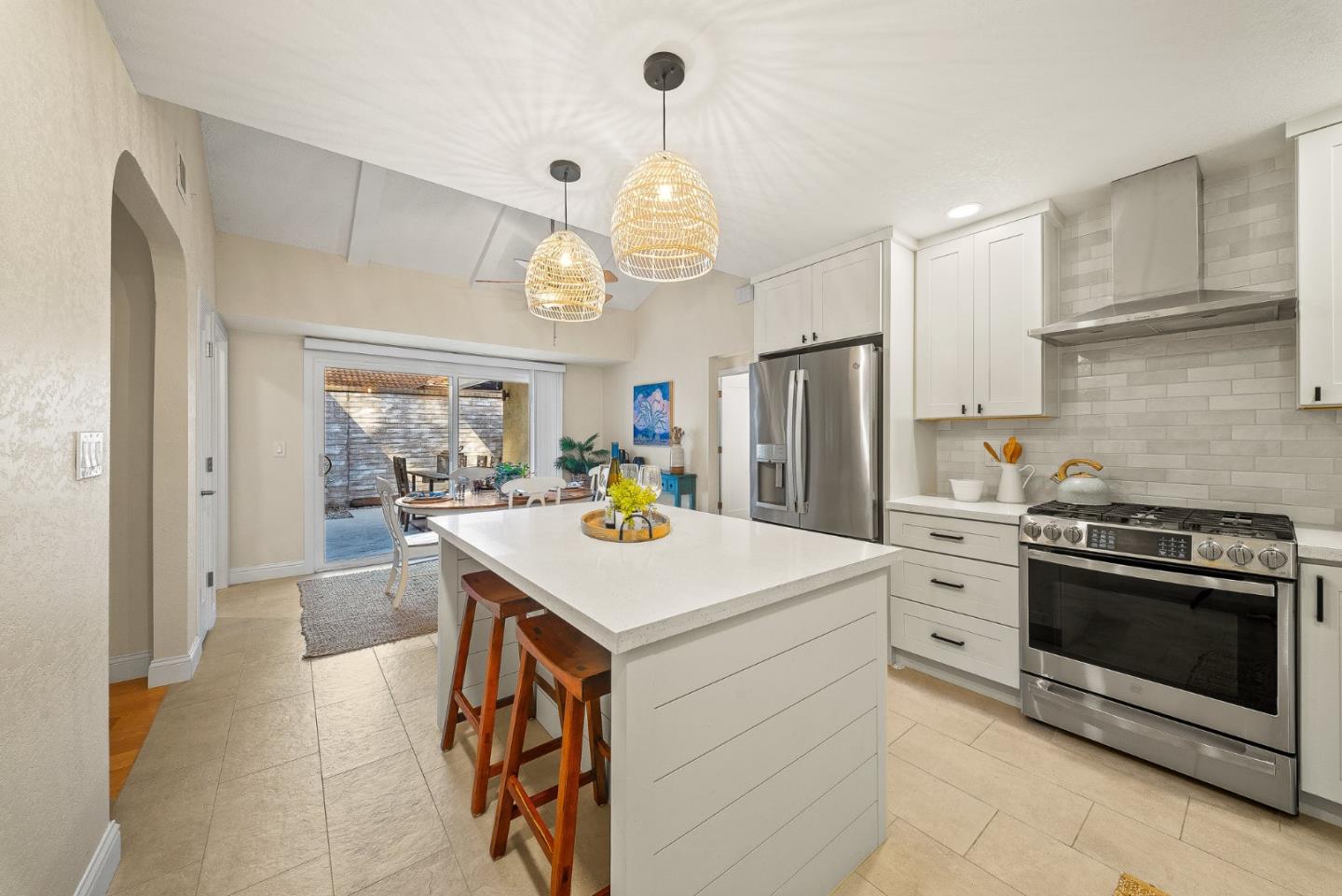 Detail Gallery Image 9 of 24 For 115 Oceanview Dr, La Selva Beach,  CA 95076 - 3 Beds | 2 Baths