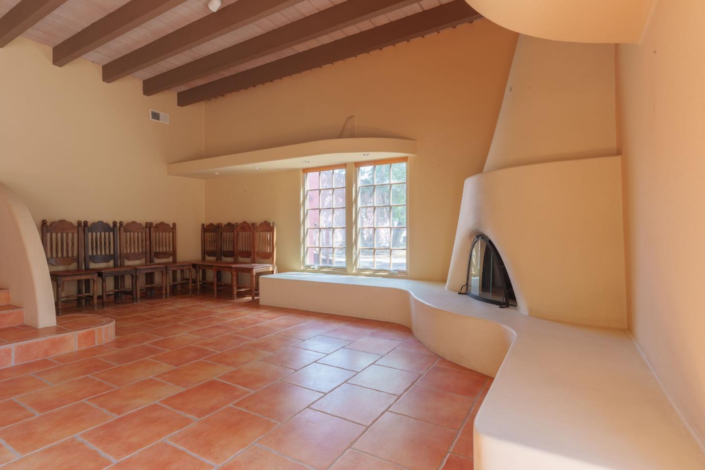 Detail Gallery Image 21 of 33 For 1352 River Rd, Salinas,  CA 93908 - 5 Beds | 3/1 Baths