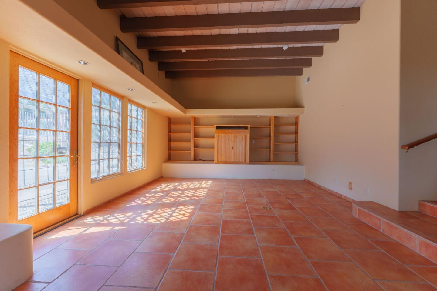 Detail Gallery Image 22 of 33 For 1352 River Rd, Salinas,  CA 93908 - 5 Beds | 3/1 Baths