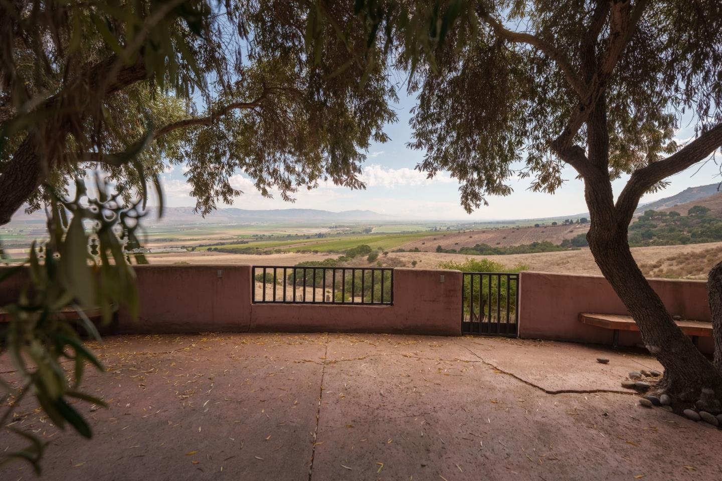 Detail Gallery Image 33 of 33 For 1352 River Rd, Salinas,  CA 93908 - 5 Beds | 3/1 Baths