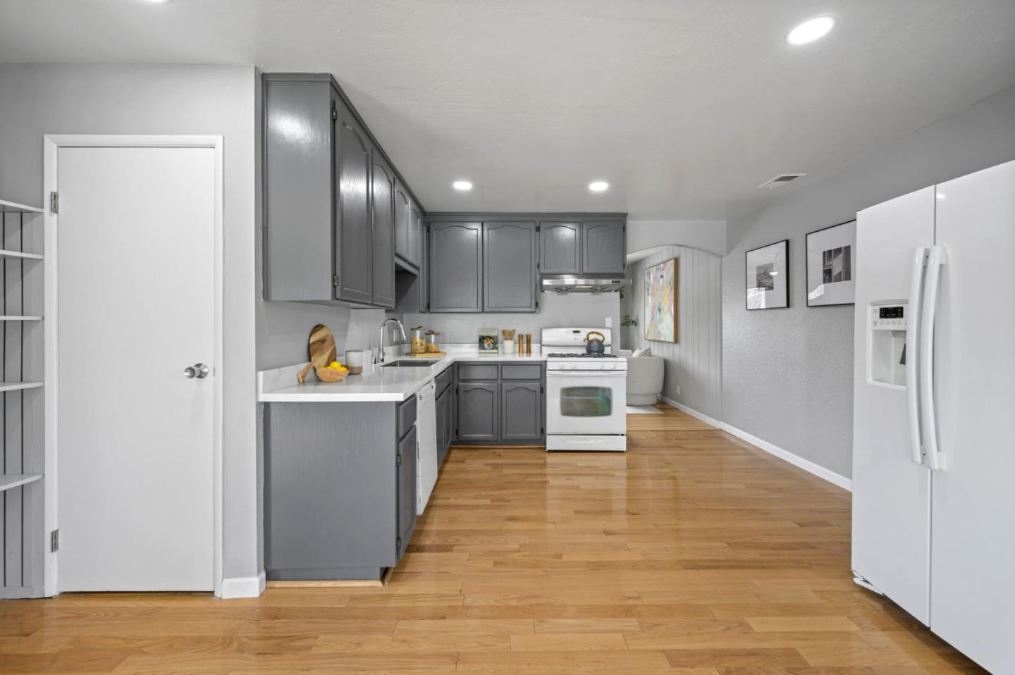 Detail Gallery Image 12 of 50 For 636 Gridley St, San Jose,  CA 95127 - 4 Beds | 2 Baths