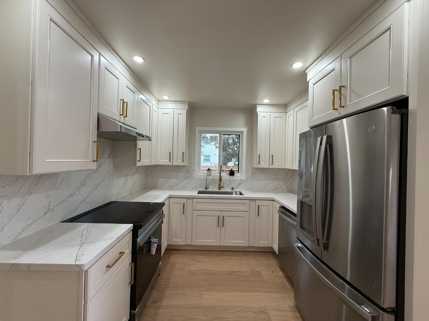 Detail Gallery Image 15 of 33 For 199 S 23rd St, San Jose,  CA 95116 - 4 Beds | 2 Baths