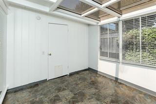 Detail Gallery Image 14 of 20 For 2416 Laura Ln, Mountain View,  CA 94043 - 3 Beds | 2 Baths