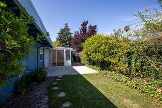 Detail Gallery Image 16 of 20 For 2416 Laura Ln, Mountain View,  CA 94043 - 3 Beds | 2 Baths