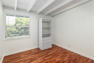 Detail Gallery Image 7 of 20 For 2416 Laura Ln, Mountain View,  CA 94043 - 3 Beds | 2 Baths