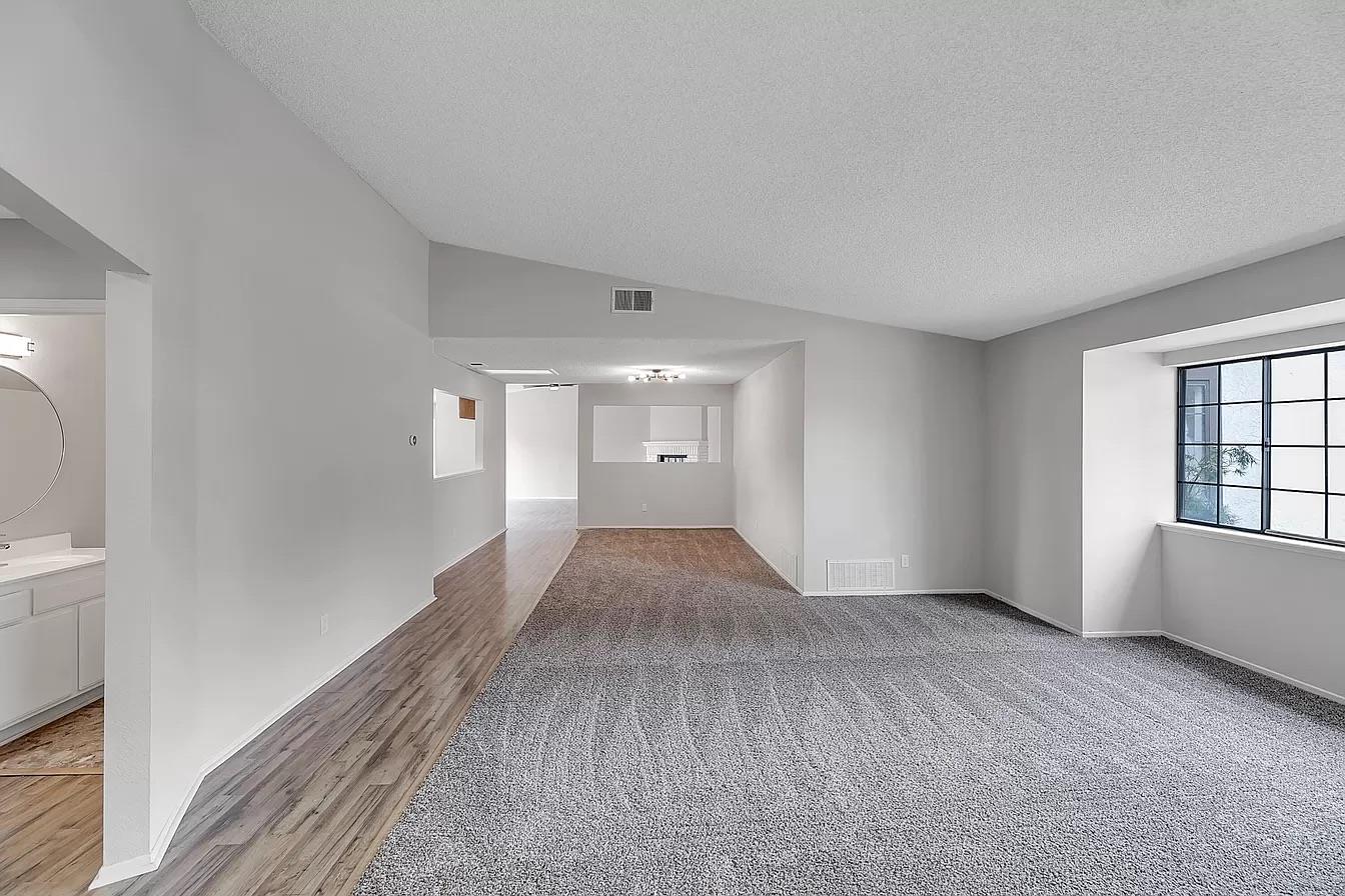 Detail Gallery Image 3 of 13 For 42350 Encanto Way, Lancaster,  CA 93536 - 3 Beds | 2 Baths