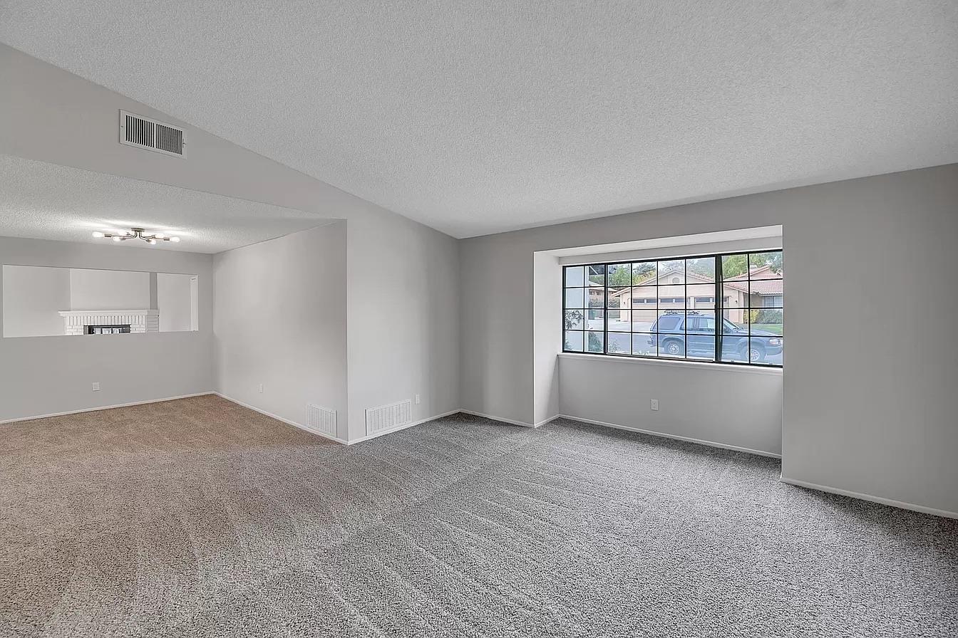 Detail Gallery Image 4 of 13 For 42350 Encanto Way, Lancaster,  CA 93536 - 3 Beds | 2 Baths