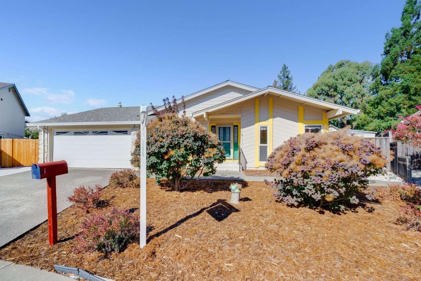 Front Image Thumbnail for ML82024111