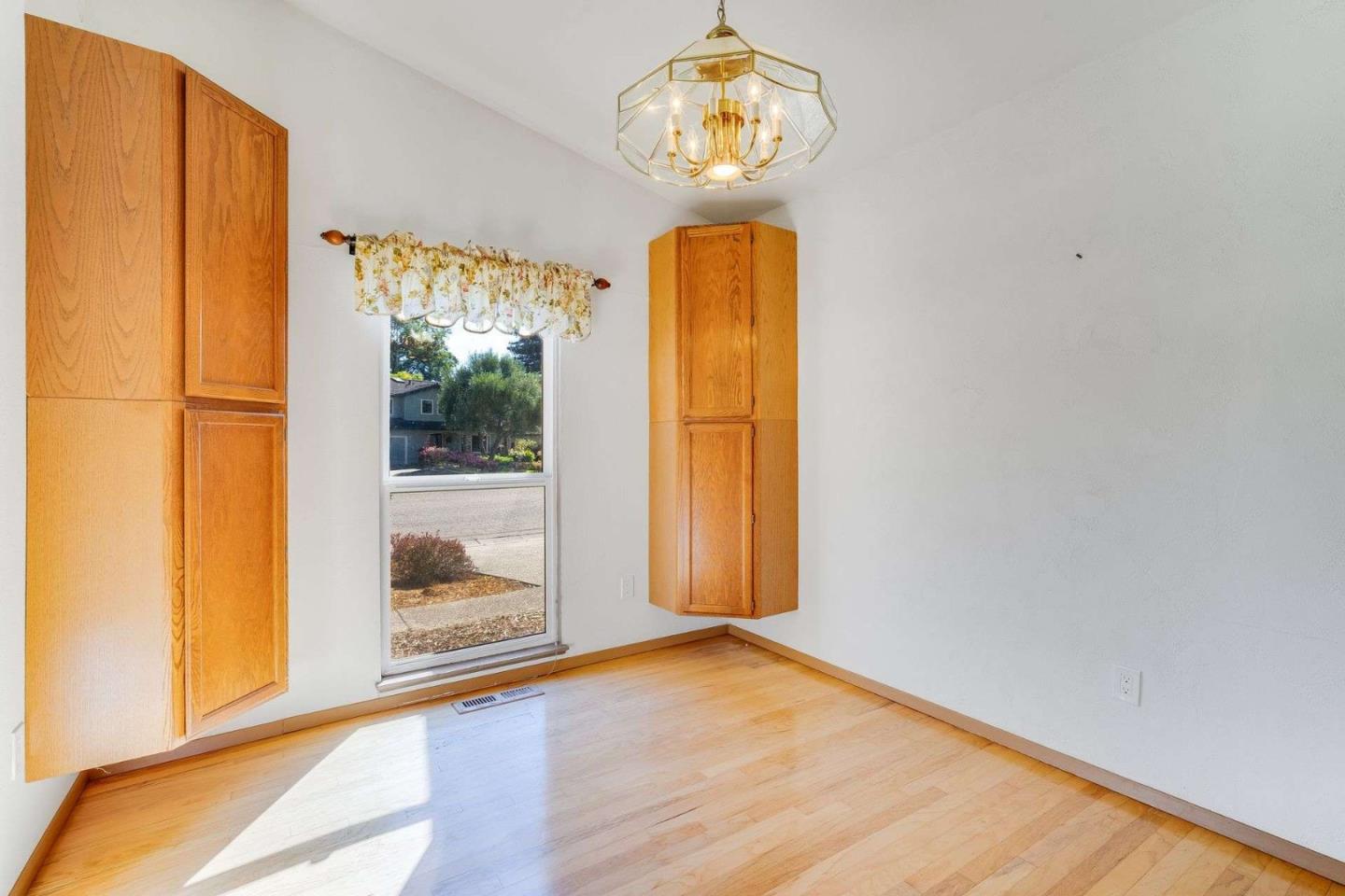 Detail Gallery Image 22 of 44 For 6179 San Gabriel Pl, Rohnert Park,  CA 94928 - 3 Beds | 2 Baths