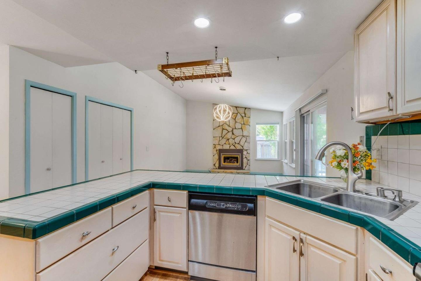 Detail Gallery Image 29 of 44 For 6179 San Gabriel Pl, Rohnert Park,  CA 94928 - 3 Beds | 2 Baths