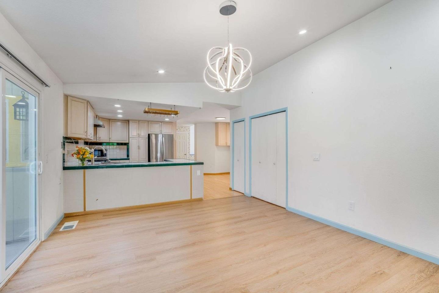 Detail Gallery Image 4 of 44 For 6179 San Gabriel Pl, Rohnert Park,  CA 94928 - 3 Beds | 2 Baths